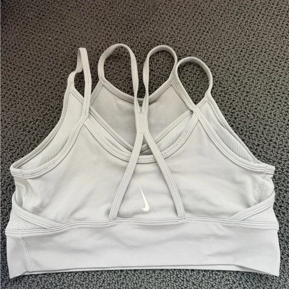 Nike Multiple Straps Light Green. Size medium. - Picture 3 of 3